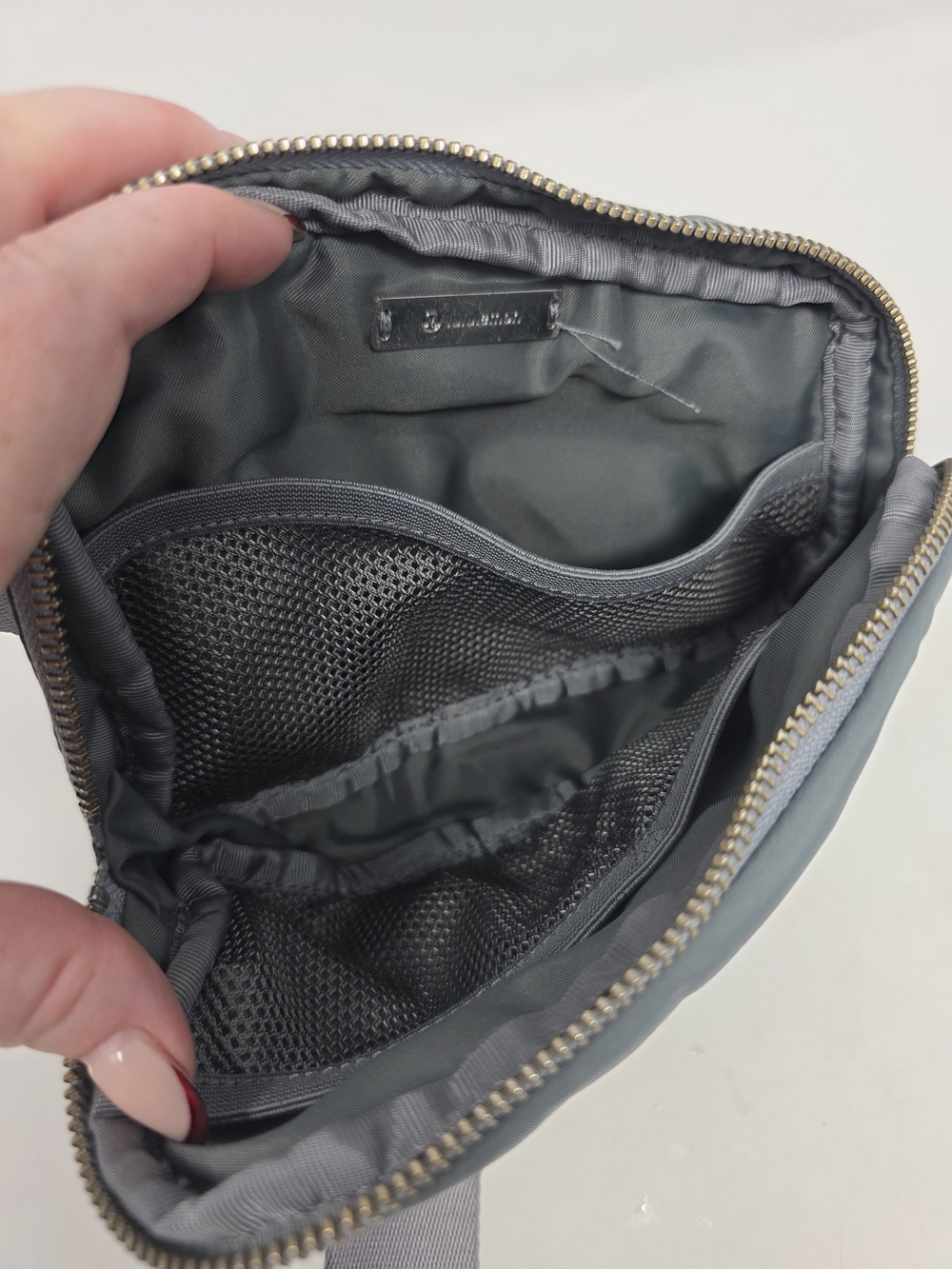 lululemon Gray Belt Bag Fanny Pack Crossbody Waist Bag Metal Logo - Picture 2 of 5